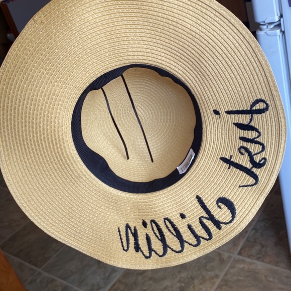 Womens sunhat with Just chillin embroidered on it - Picture 3 of 3